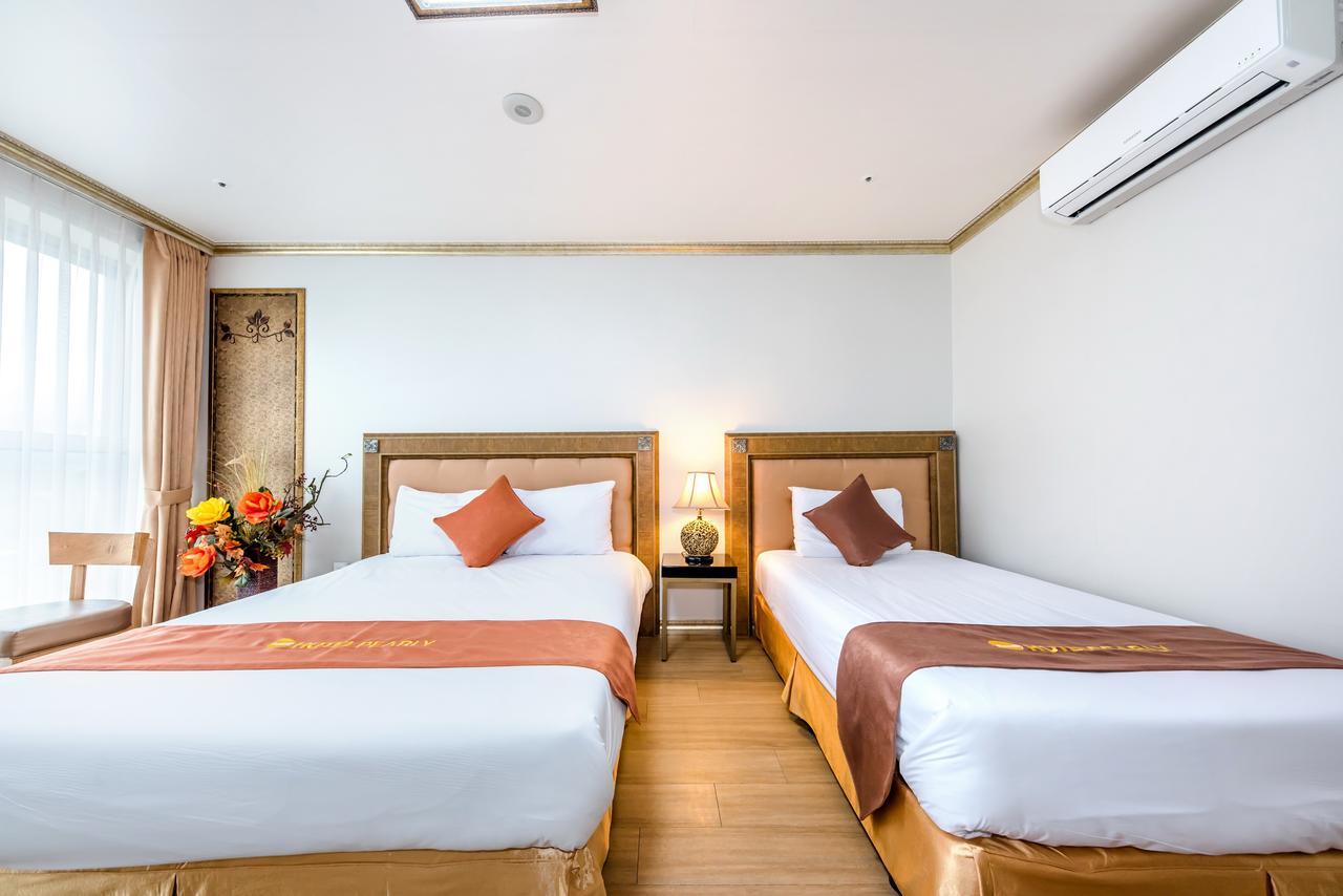 Pearly Hotel Jeju Extérieur photo